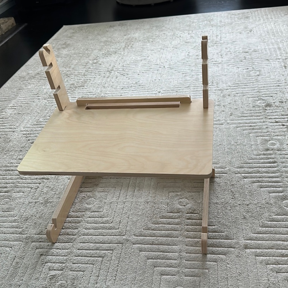 Laptop desktop stand / riser from Allstand. Can also be used for tablets.
